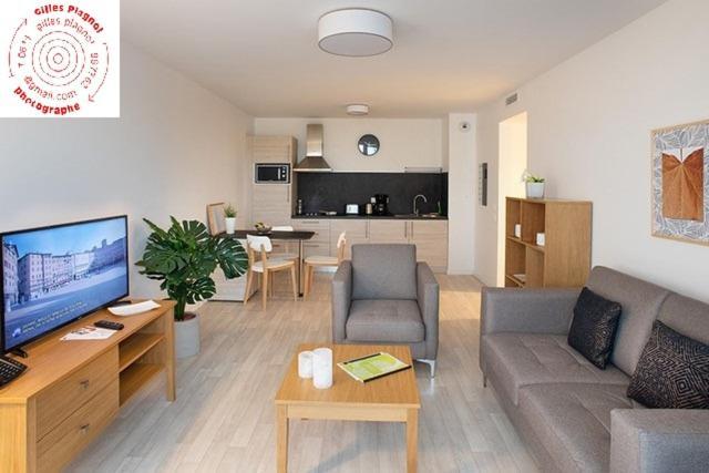 Aparthotel Domitys Les Lanternes Bleues La Ciotat Zewnętrze zdjęcie